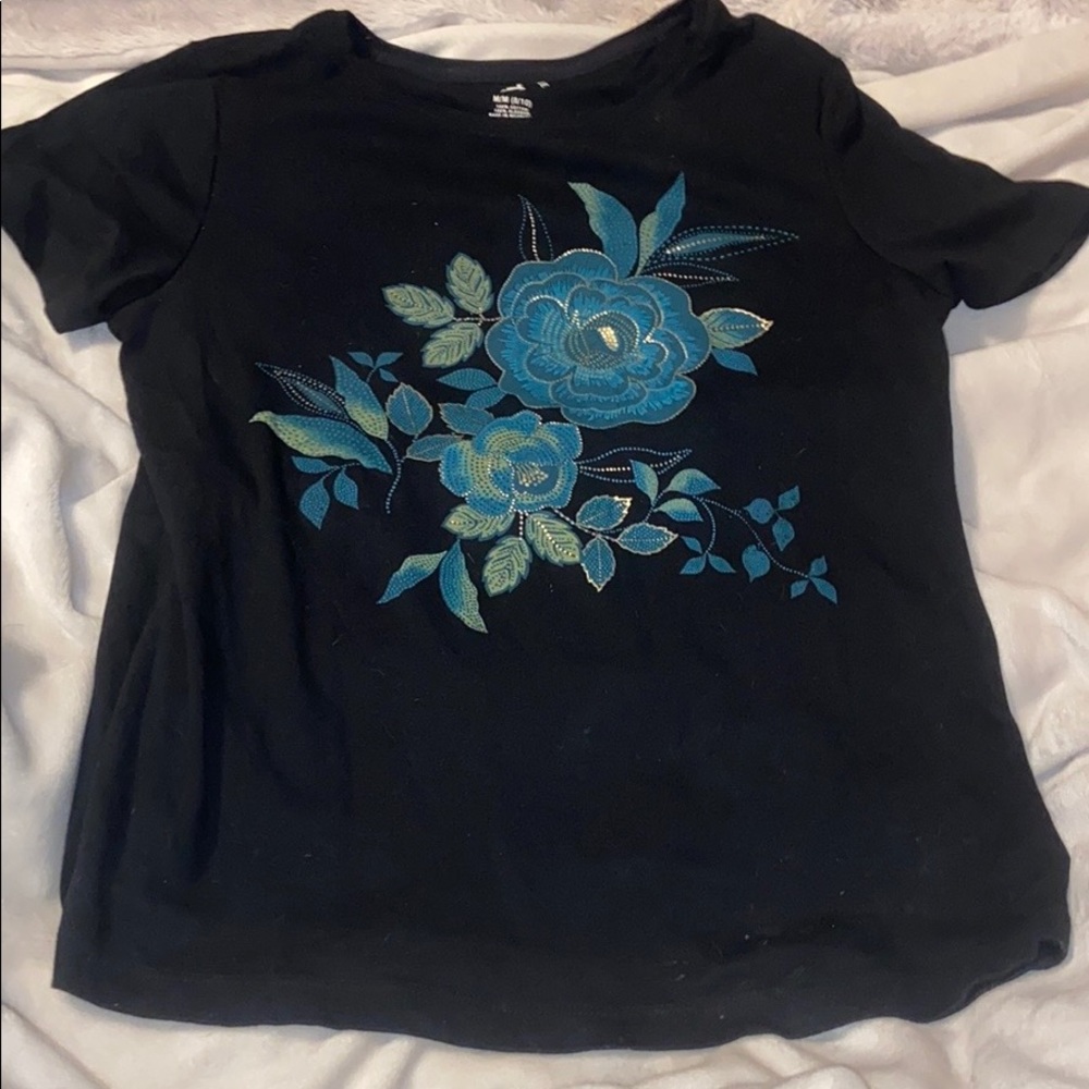 ❤️4/$20 White Stag Tee